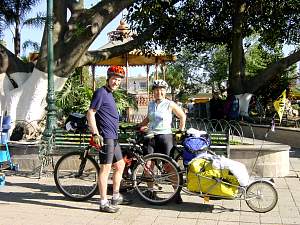 DSC02133 Randy and Nancy ready to go in Chapala.jpg